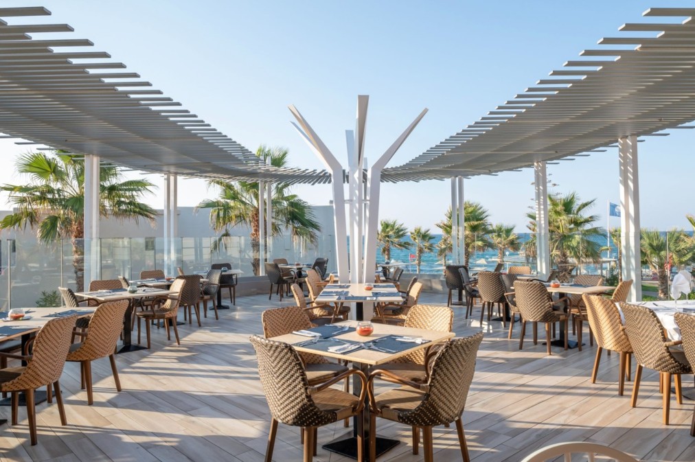 Beachfront dining terrace