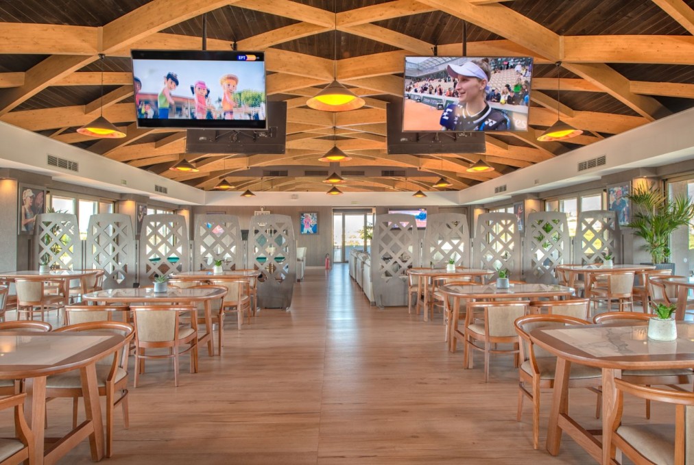 Academy clubhouse dining hall