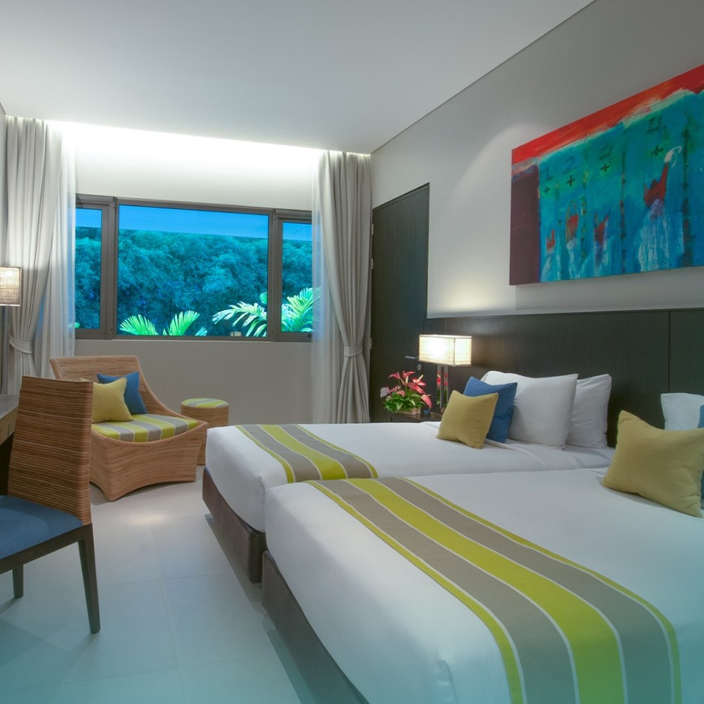 Twin room with garden view