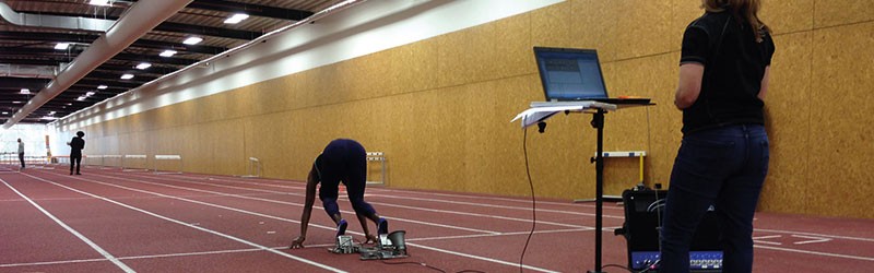 Sprint start analysis on indoor track