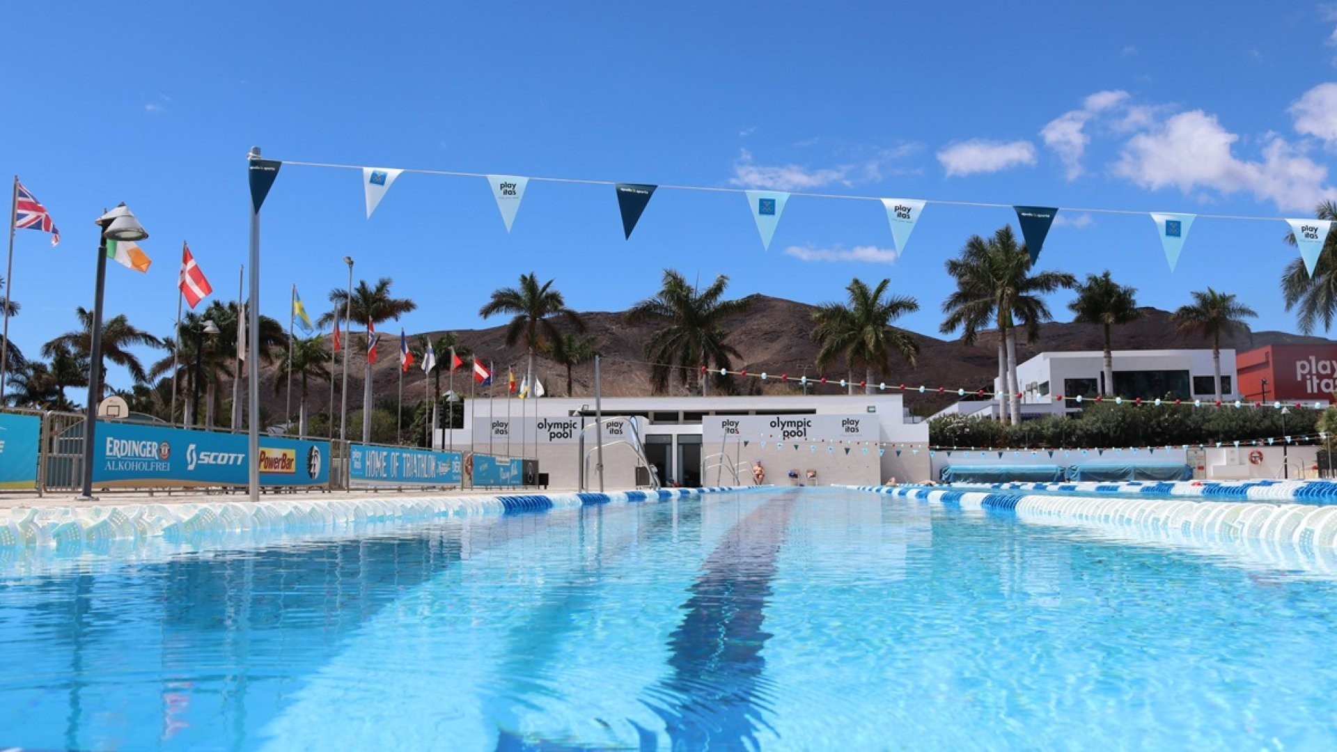 Piscine olympique extérieure de 50 m