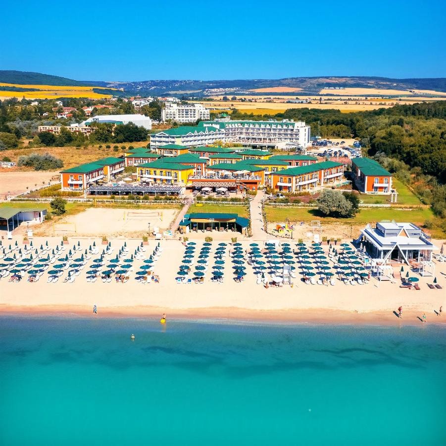 Daima Biz Hotel